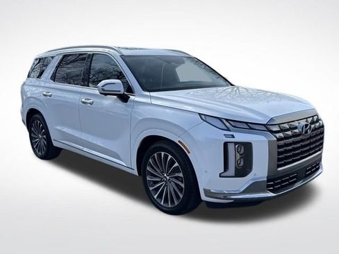 Used 2024 Hyundai Palisade Calligraphy image 9