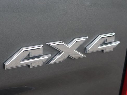 Used 2013 RAM 2500 Tradesman w/ Chrome Appearance Group image 44