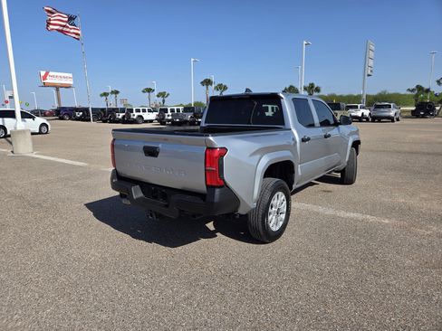 Used 2024 Toyota Tacoma SR image 7