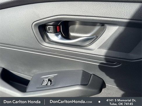 Certified 2025 Honda Accord SE image 12