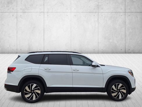 New 2025 Volkswagen Atlas SE image 5