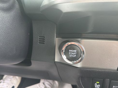 Used 2023 Toyota Tacoma Limited image 25