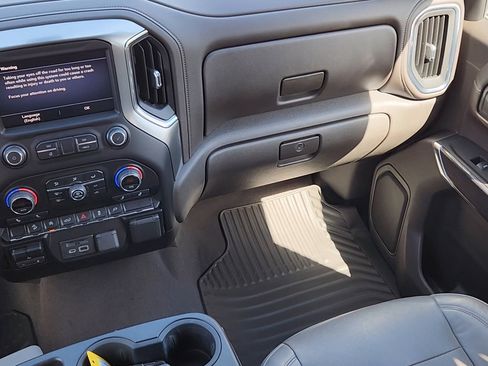 Used 2020 Chevrolet Silverado 1500 LTZ w/ Z71 Off-Road Package AWD/4WD image 6