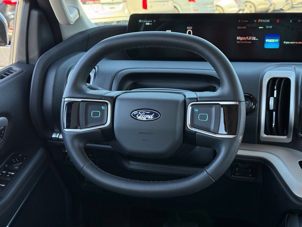 Used 2025 Ford Expedition Max Active AWD/4WD image 7