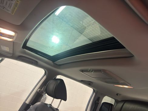 Used 2013 Honda Pilot Touring image 17