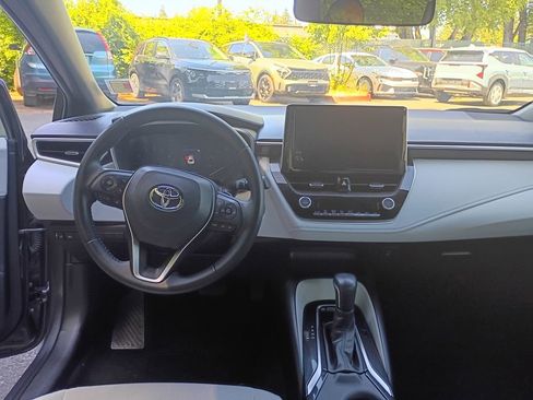 Used 2023 Toyota Corolla SE FWD image 19
