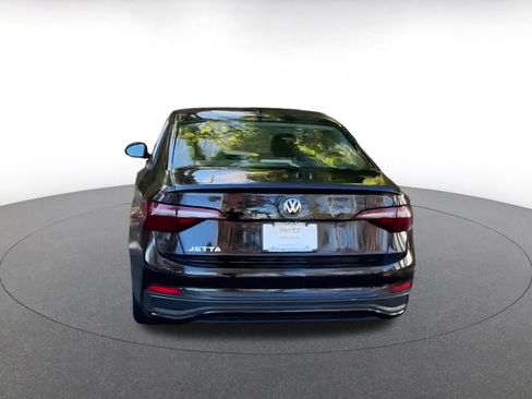 Used 2024 Volkswagen Jetta S image 4