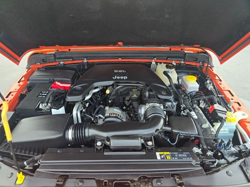 Used 2019 Jeep Wrangler Sport AWD/4WD image 17