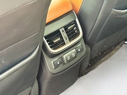 Used 2022 Subaru Legacy Touring XT w/ Popular Package #3 image 9