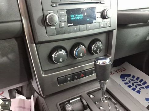 Used 2009 Jeep Liberty Sport w/ Popular Equipment Group AWD/4WD image 20