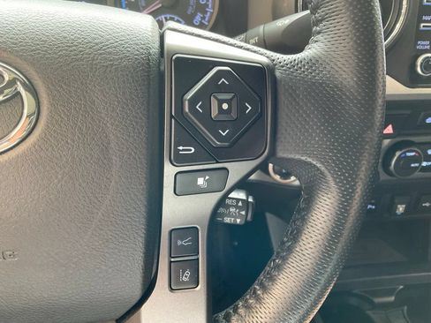 Used 2021 Toyota Tacoma TRD Pro AWD/4WD image 13