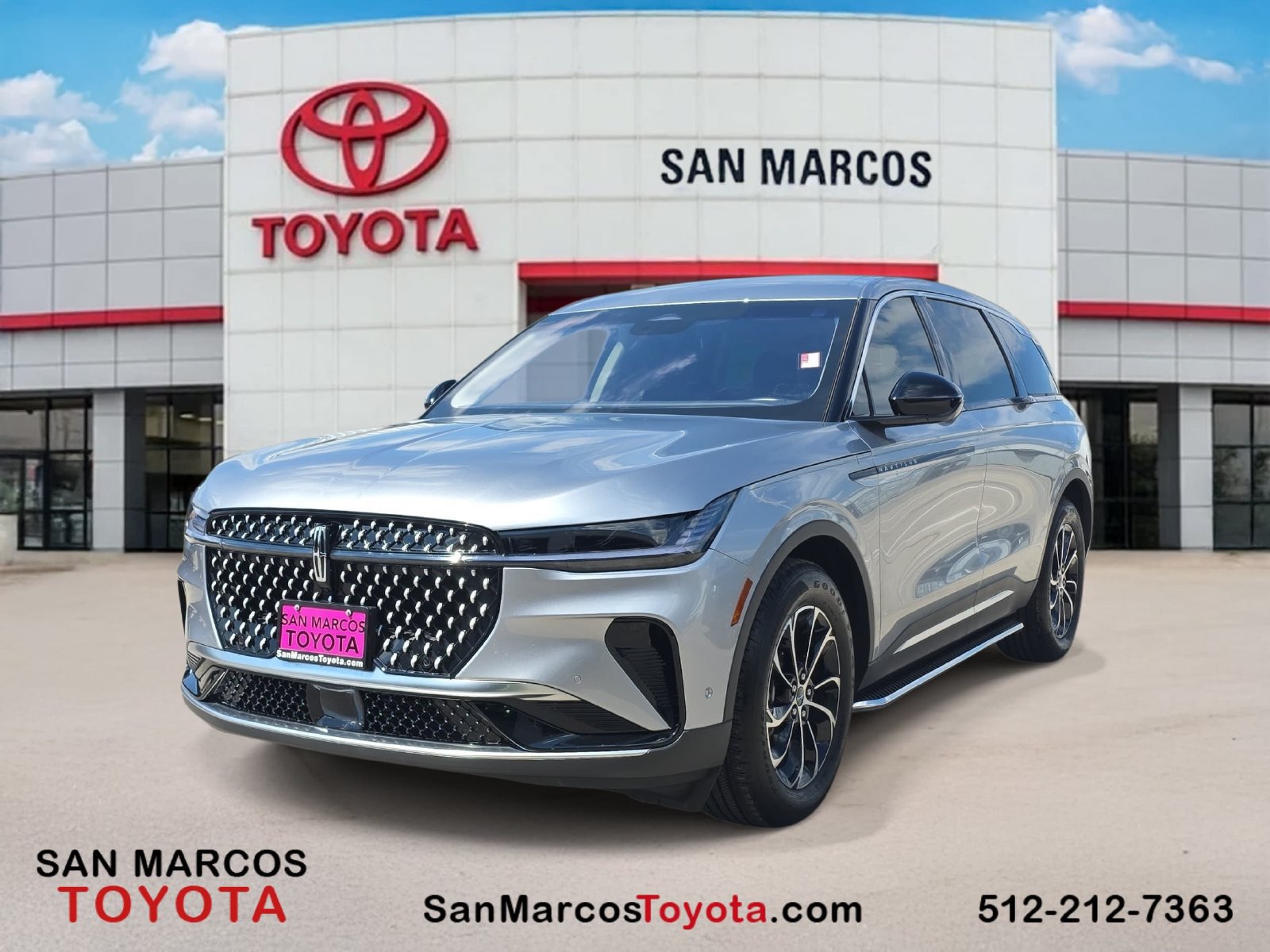 Used 2024 Lincoln Nautilus Premier AWD/4WD image 1