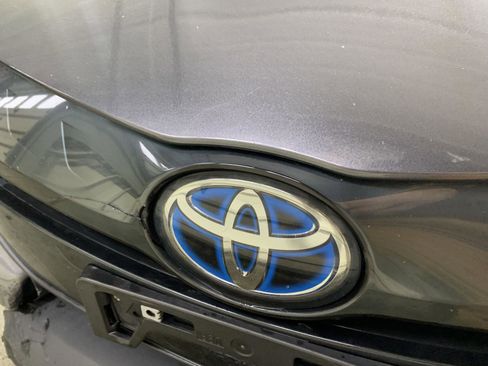 Used 2020 Toyota Prius Prime LE image 8