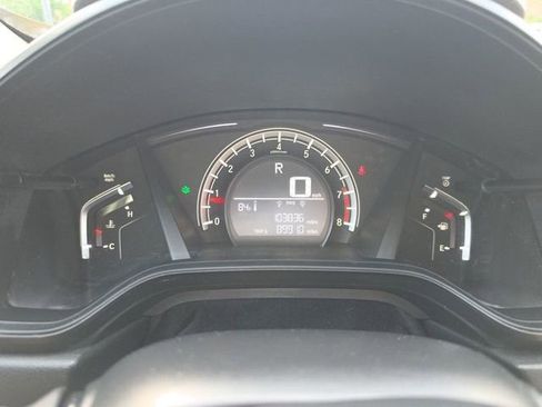Used 2018 Honda CR-V LX image 16