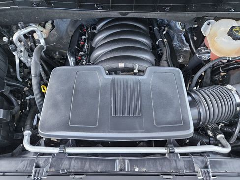 Certified 2024 Chevrolet Tahoe Z71 w/ Luxury Package image 36