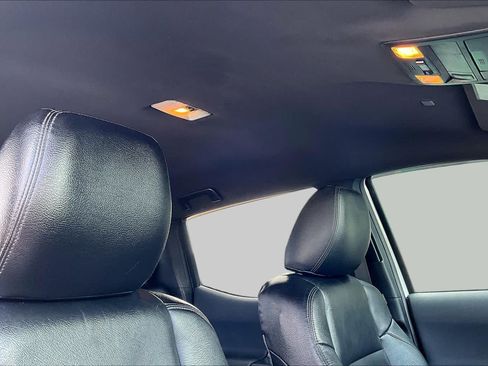 Used 2019 Toyota Tacoma TRD Sport w/ Technology Package AWD/4WD image 13