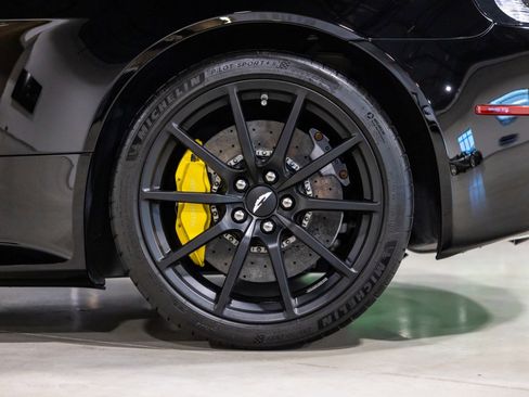 Used 2016 Aston Martin V12 Vantage S image 16