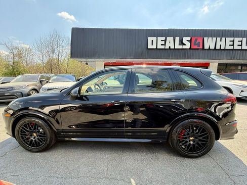 Used 2016 Porsche Cayenne GTS AWD/4WD image 9