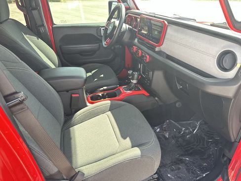 Used 2024 Jeep Wrangler Unlimited Sport AWD/4WD image 21