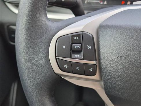 Certified 2023 Ford Explorer XLT AWD/4WD image 12