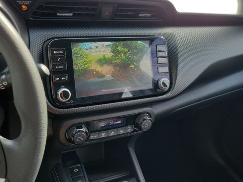 Certified 2021 Nissan Kicks SV FWD image 26