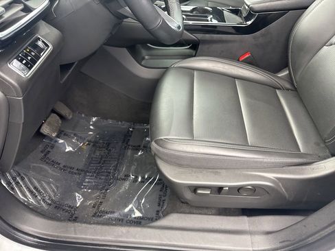 Used 2024 Buick Envision Preferred image 35