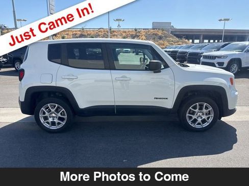 Used 2023 Jeep Renegade Latitude AWD/4WD image 7