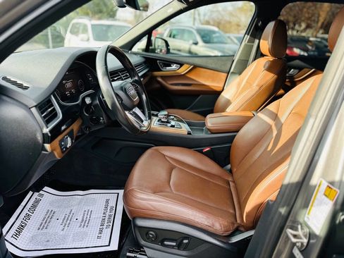 Used 2017 Audi Q7 3.0T Premium Plus w/ Premium Plus Package image 23