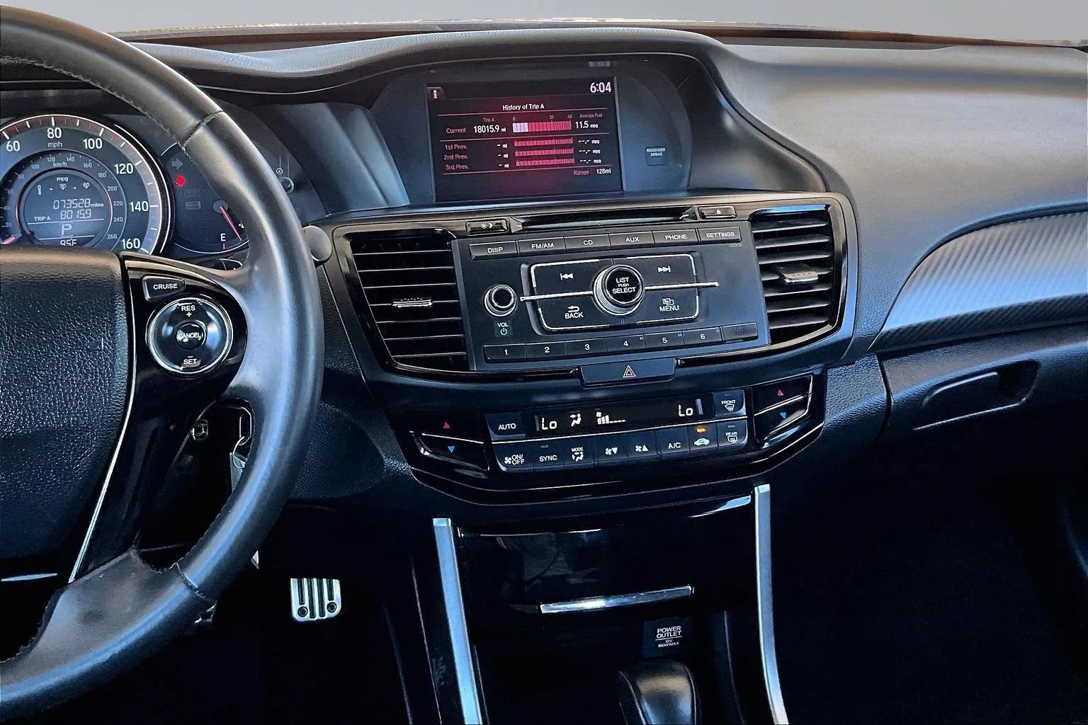Used 2017 Honda Accord Sport image 9