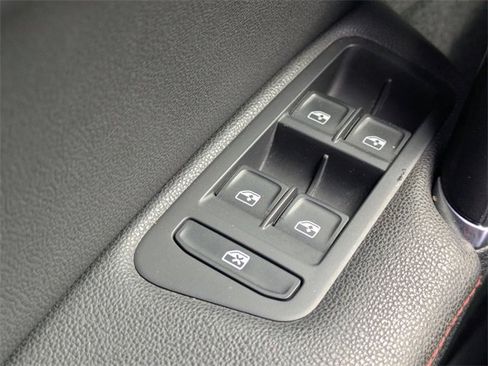 Used 2021 Volkswagen GTI SE image 25