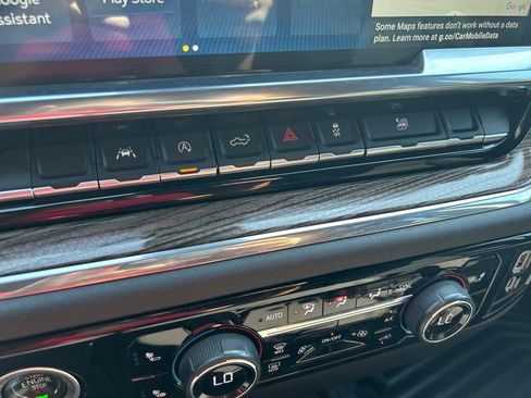 Certified 2024 Chevrolet Silverado 1500 LT image 33