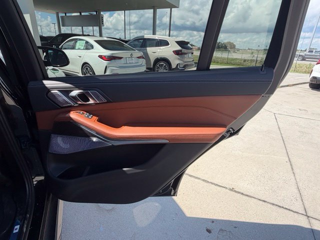 Used 2027 BMW X7 M60i w/ Executive Package AWD/4WD image 24