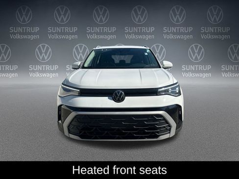 Used 2025 Volkswagen Taos SE AWD/4WD image 10