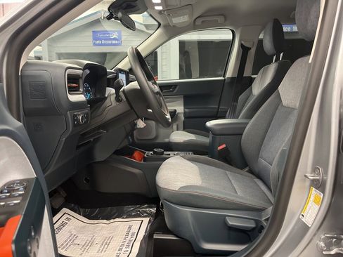 Used 2024 Ford Maverick XLT image 11