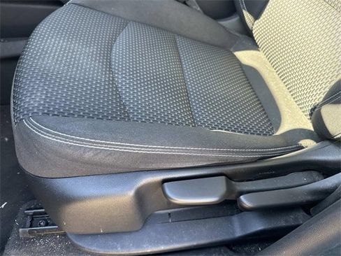 Used 2022 GMC Terrain SLE w/ Elevation Edition image 21