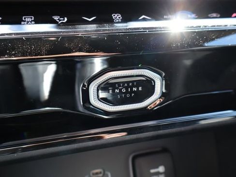 New 2026 Jeep Grand Cherokee L Limited AWD/4WD image 17