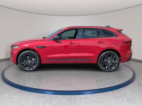 New 2026 Jaguar F-PACE R-Dynamic S image 8