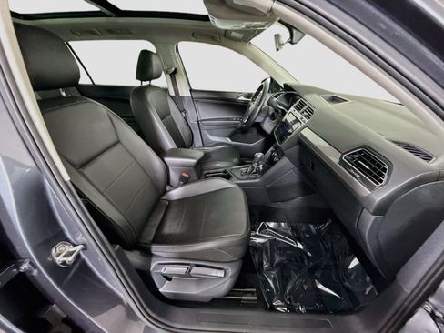 Used 2019 Volkswagen Tiguan SE FWD image 29