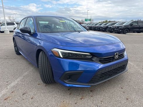 Used 2023 Honda Civic Sport image 12