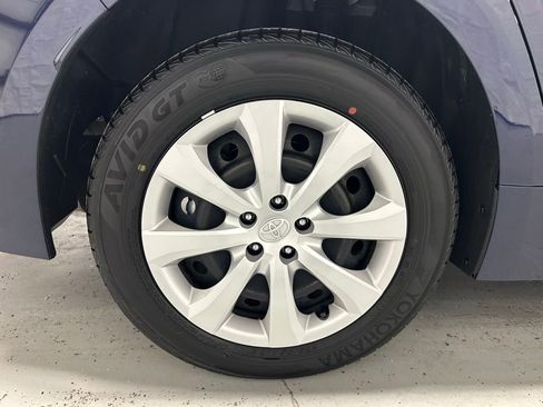 Used 2025 Toyota Corolla LE image 63