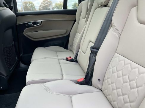 Certified 2026 Volvo XC90 B6 Plus AWD/4WD image 18