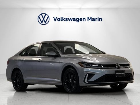 New 2026 Volkswagen Jetta SE image 7