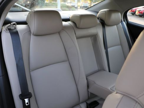 Certified 2025 MAZDA MAZDA3 s FWD image 9