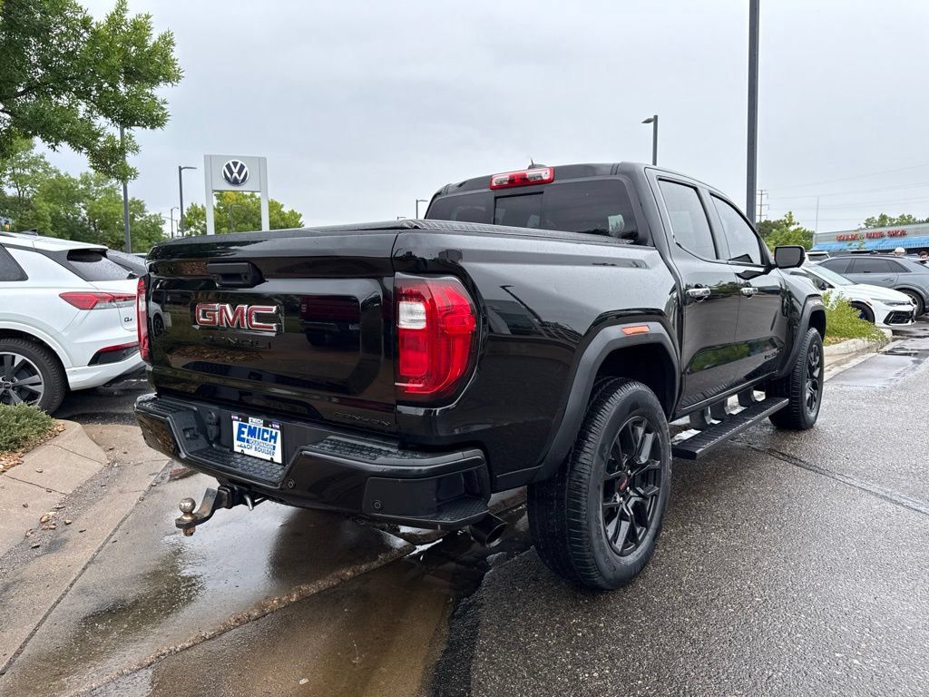 Used 2023 GMC Canyon Denali w/ Denali Black Edition AWD/4WD image 5