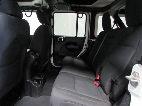 Used 2021 Jeep Wrangler Unlimited Sport AWD/4WD image 15