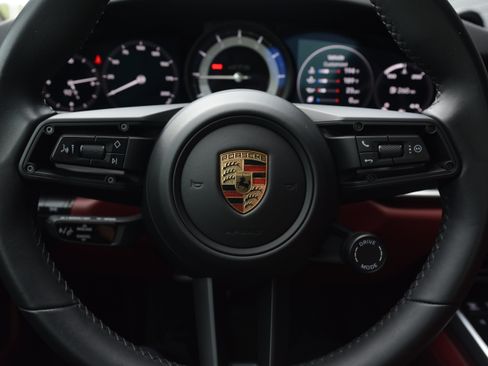 Used 2023 Porsche 911 Carrera GTS RWD image 17