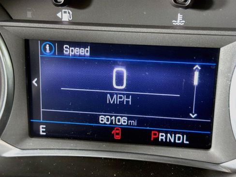 Used 2022 Chevrolet Blazer LT AWD/4WD image 2