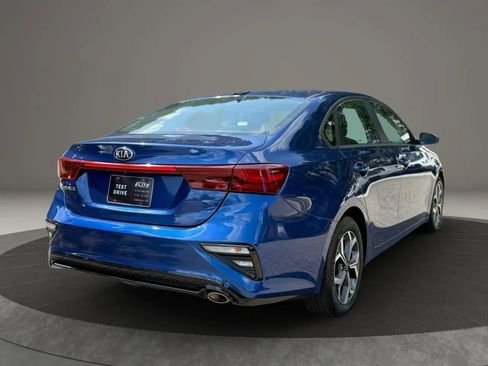 Used 2019 Kia Forte LXS image 4
