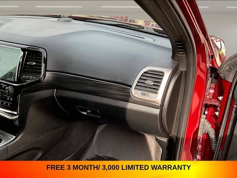 Used 2022 Jeep Grand Cherokee Laredo X AWD/4WD image 24