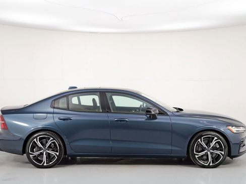 Used 2023 Volvo S60 T8 Plus image 55